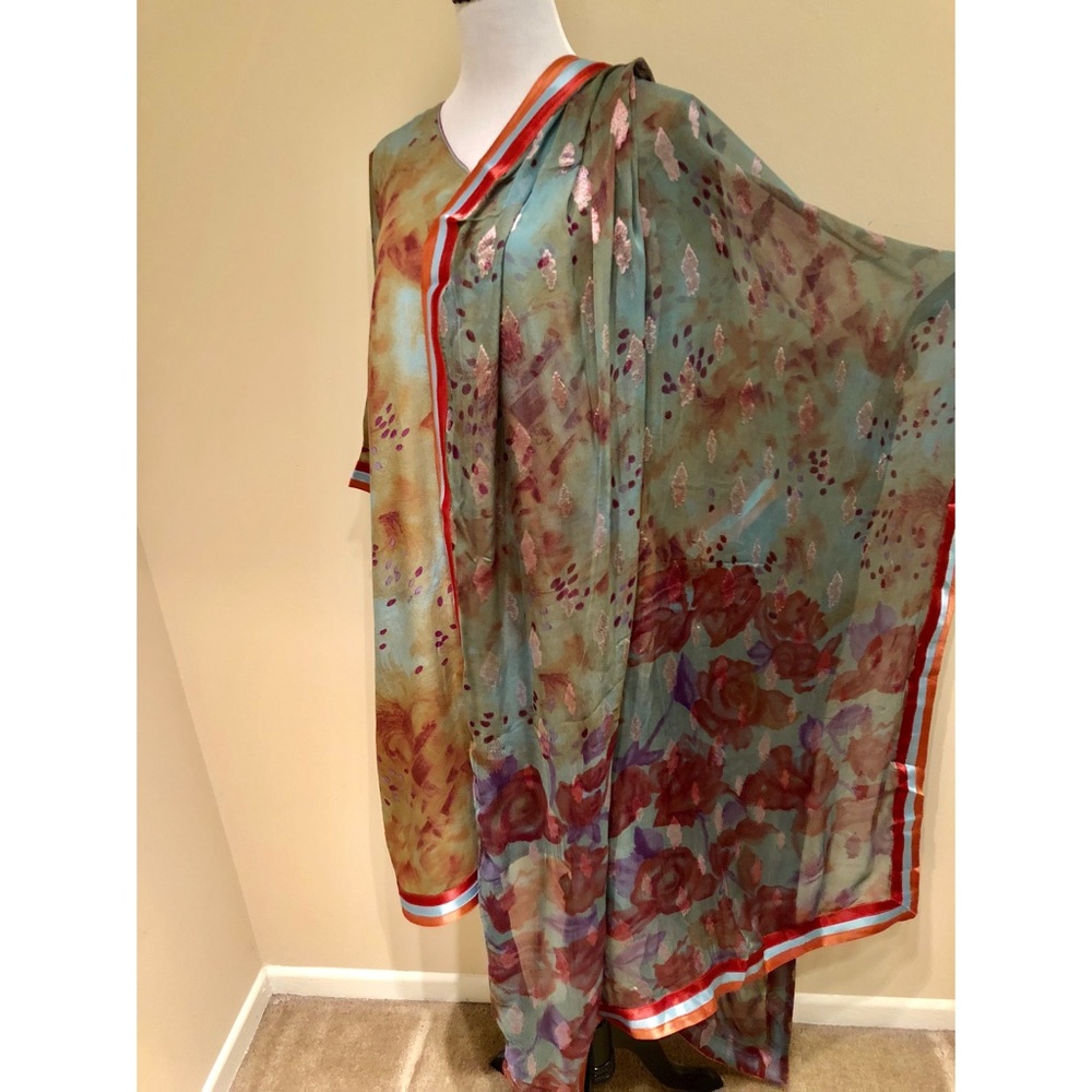 Wedding and Party Wear Dress Silk Salwar Kameez